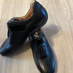 Alexander Innovation Wizard Breezewalk all leather shoes.